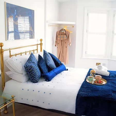 Modern Town Centre Flat - Free Shared Parking, King Size Bed, 5 Minutes Walk To Beach Bournemouth Exterior photo