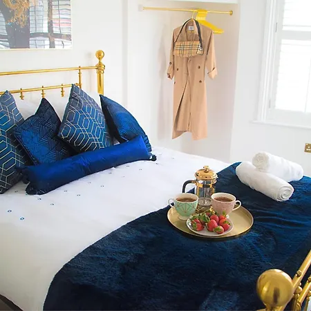 Modern Town Centre Flat - Free Shared Parking, King Size Bed, 5 Minutes Walk To Beach Bournemouth Exterior photo
